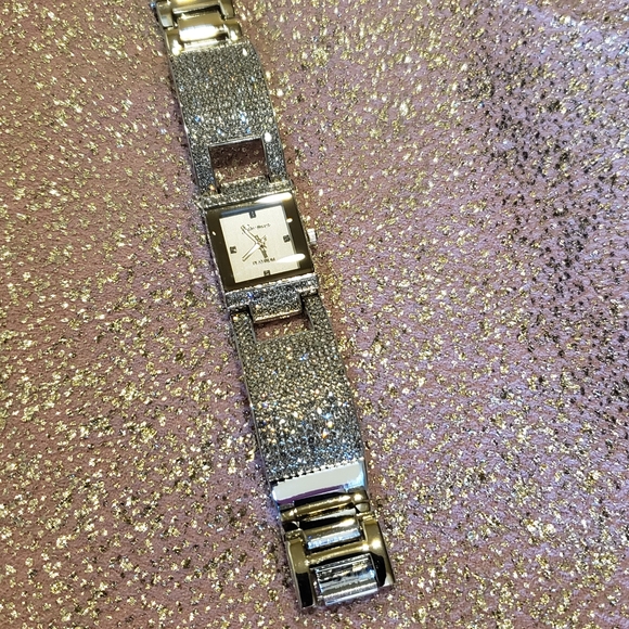 Geneva platinum bangle watch. New! No box. - Picture 5 of 11